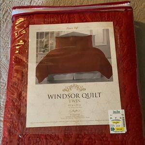 Windsor quilt twin chili pepper red